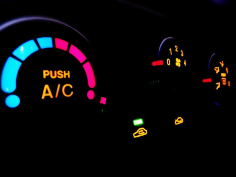 Incarcare freon auto